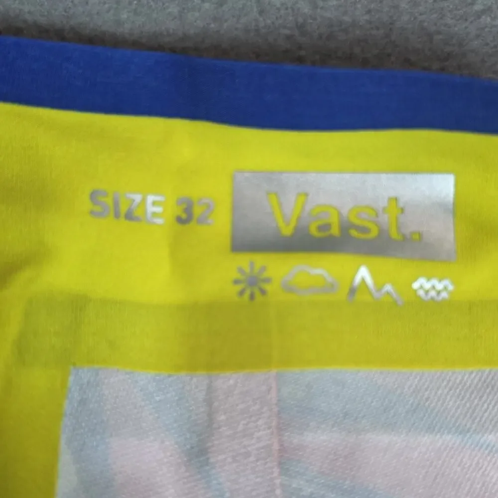 Vast Titanium Series Men's Board Shorts Size 32 Pink Blue Tropical Floral Swim T